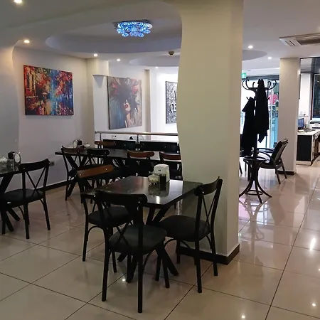 Hotel çelik Crown